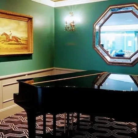 Racket Hall Otel Roscrea