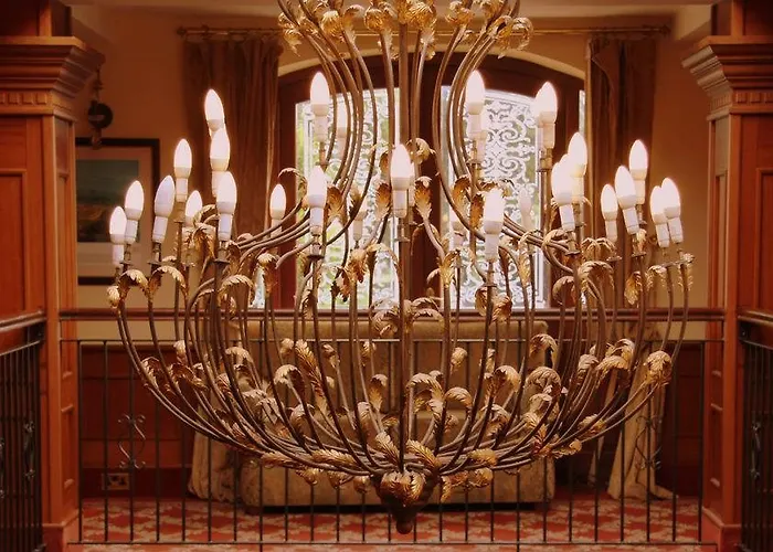 Racket Hall 호텔 로스크리